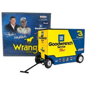 Dale Earnhardt NASCAR Action 1:16 Pit Wagon Bank Goodwrench Wrangler LE 1/2508